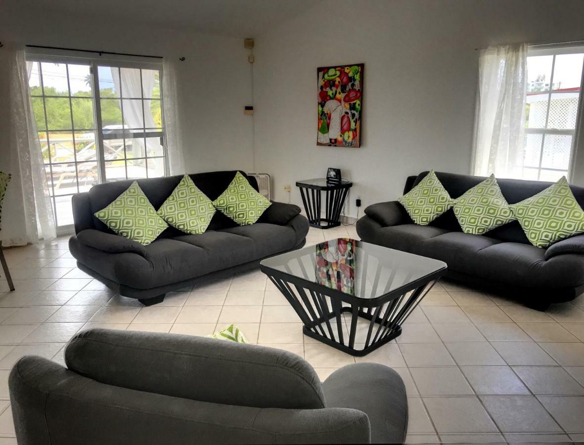 The White House Villa Jolly Harbour Bagian luar foto